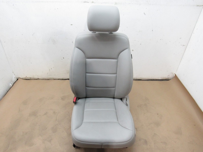 Mercedes R350 W251 2011 Front Left Driver Seat Upper Lower Assembly 06-13 *Y3