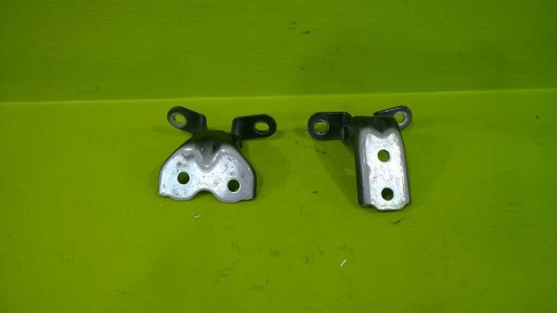 18 19 20 21 22 23 RIO DRIVER LEFT FRONT UPPER & LOWER DOOR HINGE OEM 3473-37