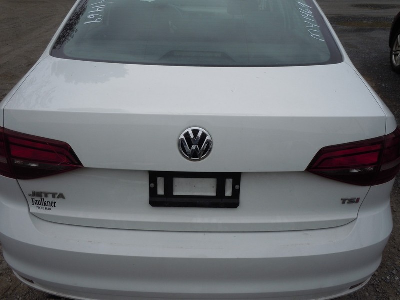 2015-2018 Volkswagen Jetta Sedan Trunk Deck Lid W/ Rear View Camera OEM LC9A