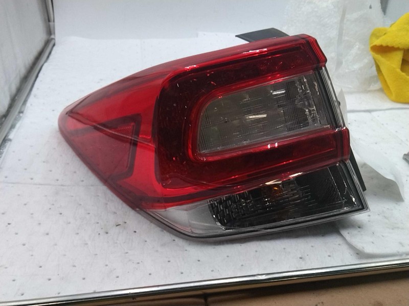 Used Left Tail Light Assembly fits: 2019 Subaru Impreza quarter mounted Left Gra