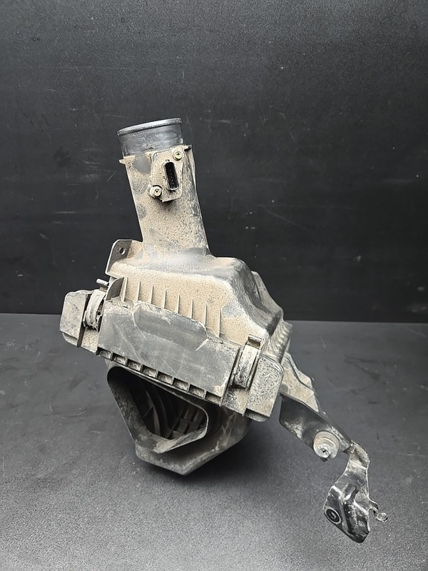 Left Driver Air Box Cleaner 3.7L VQ37VHR Fits 14-19 INFINITI Q70