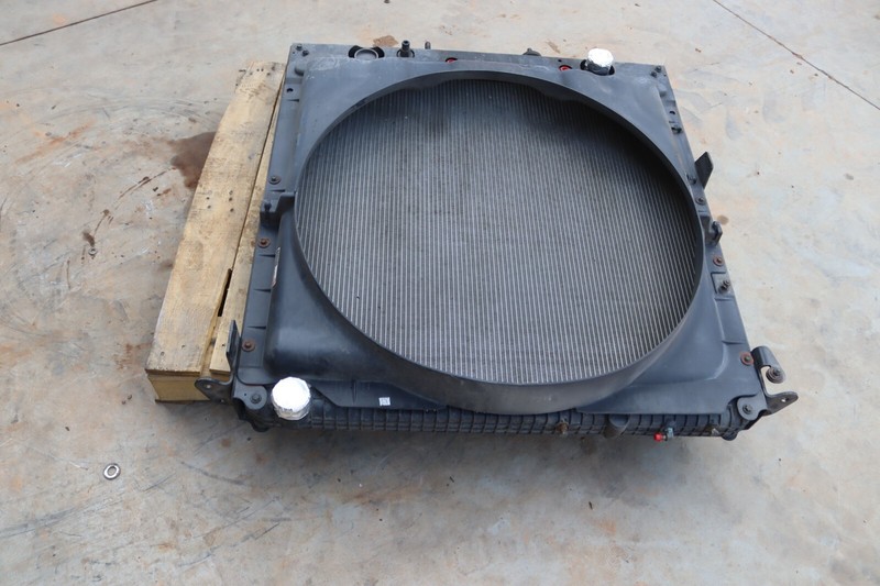 2013-20 FREIGHTLINER CASCADIA 125 EVOLUTION DD15 ENGINE COOLING RADIATOR OEM