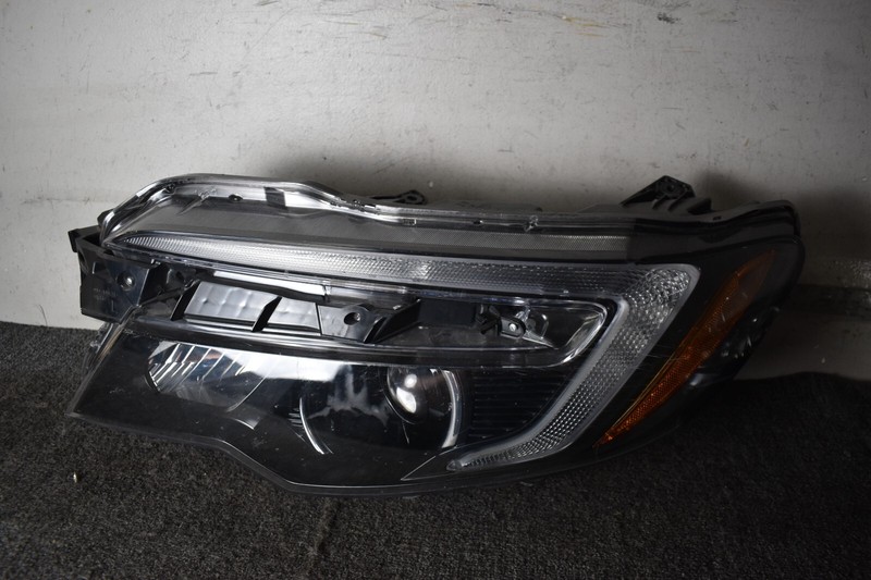 2017-2019 HONDA PILOT HEADLIGHT LEFT FACTORY OEM
