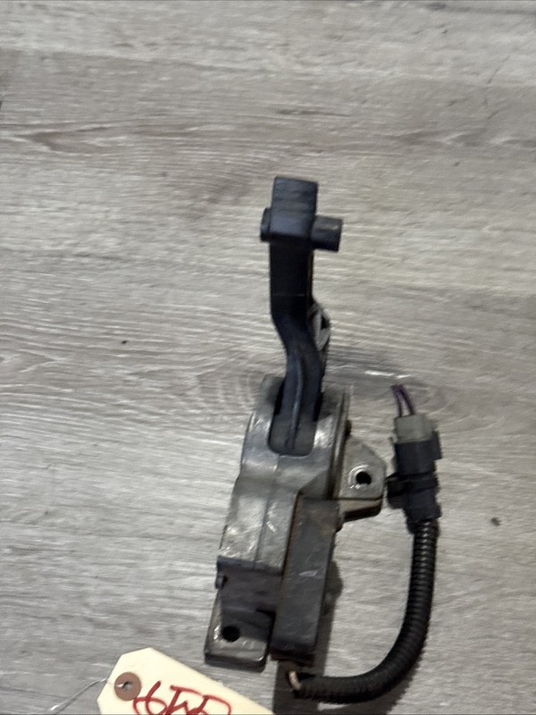 INTERNATIONAL THROTTLE ACCELERATOR Missing Pedal WILLIAMS CONTROLS- P/N: 5005751