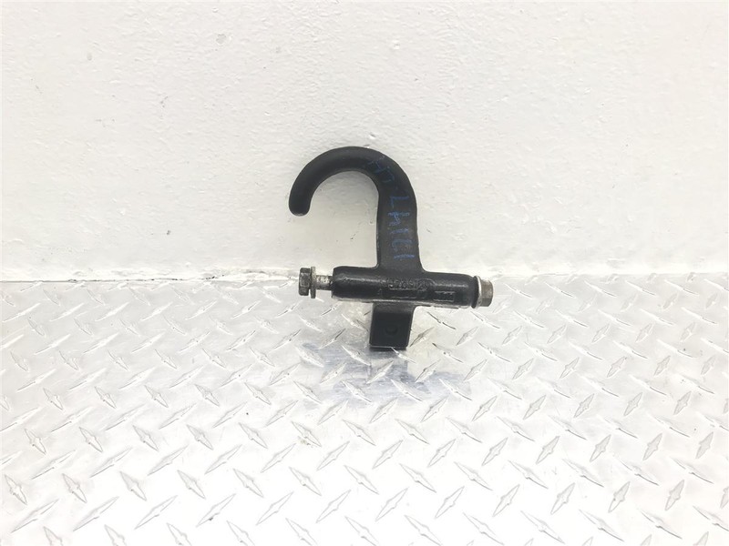 2000 GMC YUKON DRIVER FRONT TOW HOOK OEM