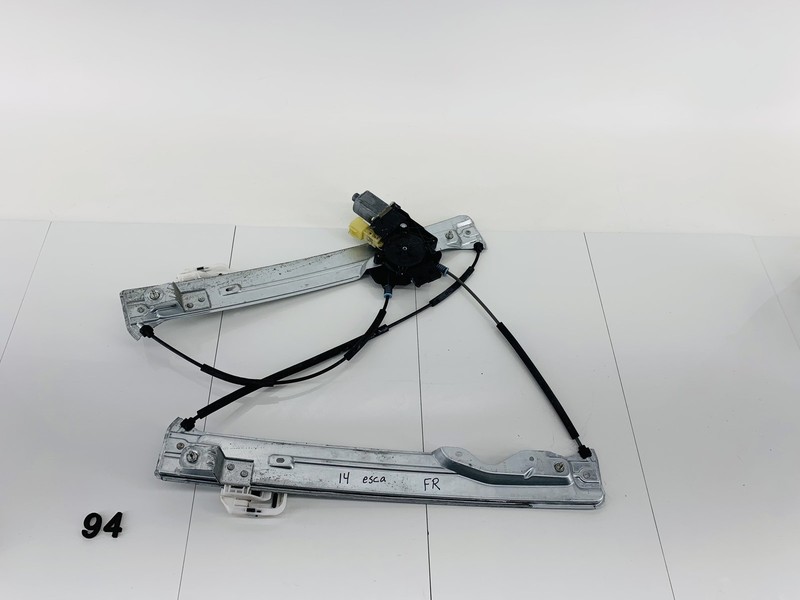 13-19 FORD ESCAPE FRONT RIGHT PASSENGER SIDE DOOR WINDOW REGULATOR & MOTOR OEM