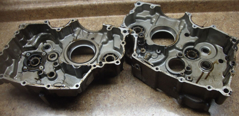 1990 Kawasaki Bayou KLF220 KLF 220 ATV Engine Casing Cases Crank Bottom End E11