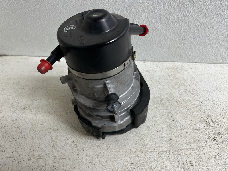 2012-2014 Hyundai Genesis Sedan Power Steering Pump