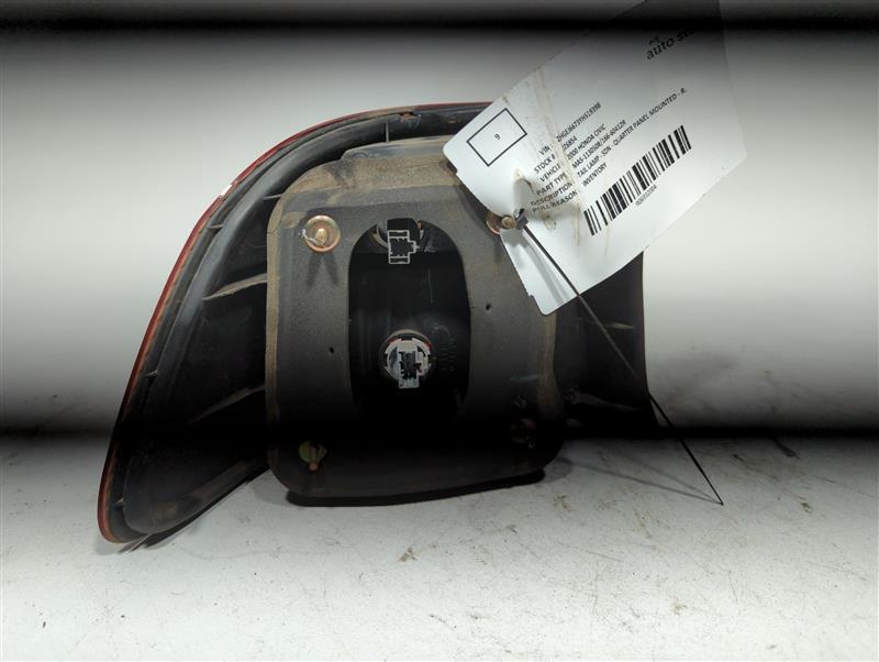 2000 Honda Civic RH Tail Light Assembly 58058 Used 156K Miles OEM Quality
