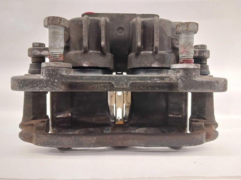 97-'04 CHEVROLET CORVETTE Left driver front Caliper 78k miles OEM 1 Year Wnty!