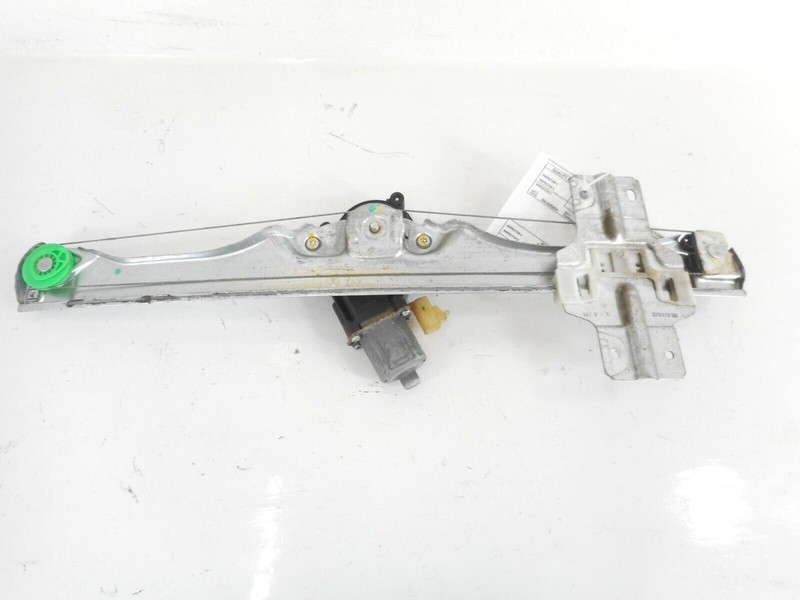 Chevrolet Traverse Door Window Regulator Rear Passenger Right OEM 2009-2012