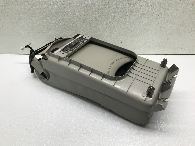 07-09 Lexus LS460 LS460L Rear Seat Center Console Armrest W/ Switch OEM Gray