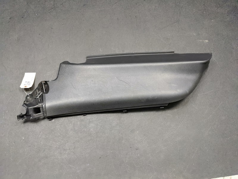 Rear Left Driver C Pillar Lower Trim Cover 2016 Honda Civic 84191-TBA 2017-2021
