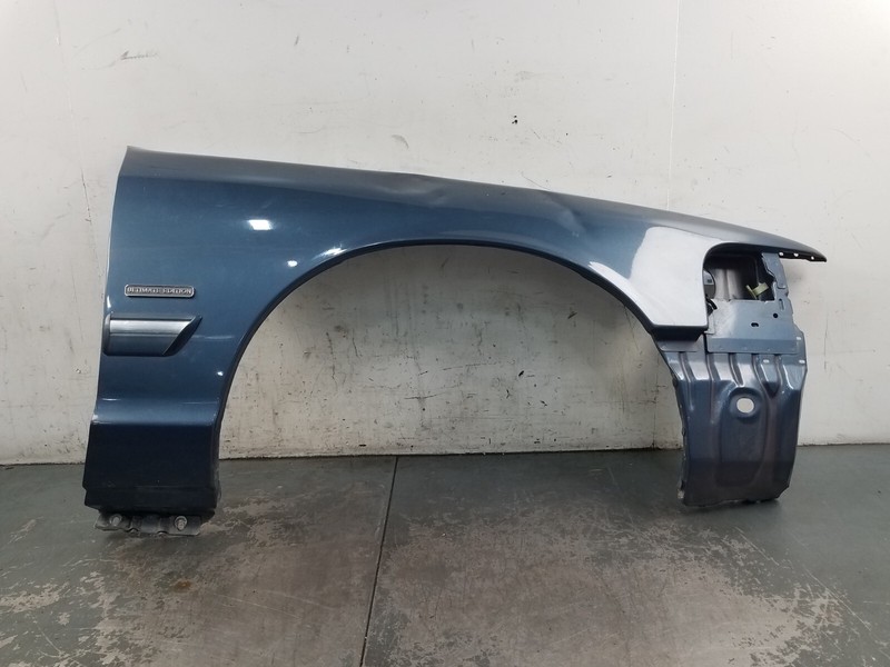 2010 Grand Marquis / Crown Vic Victoria Right Passenger Fender - * #5317 VV4