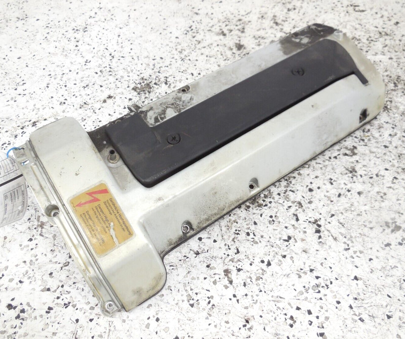 1990-1993 Mercedes-Benz 500SL Cylinder Head Valve Cover Driver Left OEM