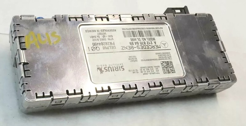 12-14 Mercedes W204 C250 C300 Sirius Satellite Radio Receiver 2128706489 OEM