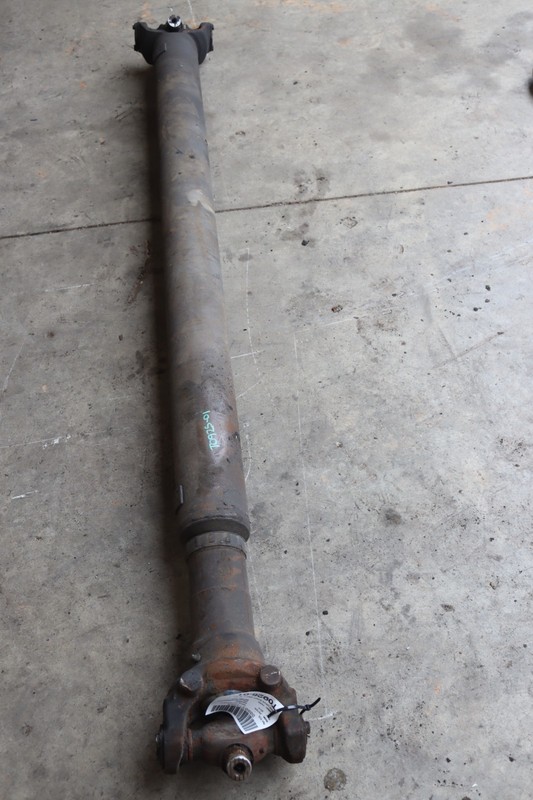 2013-2021 PETERBILT 579 REAR DRIVE SHAFT ABOUT 76" INCH LONG OEM