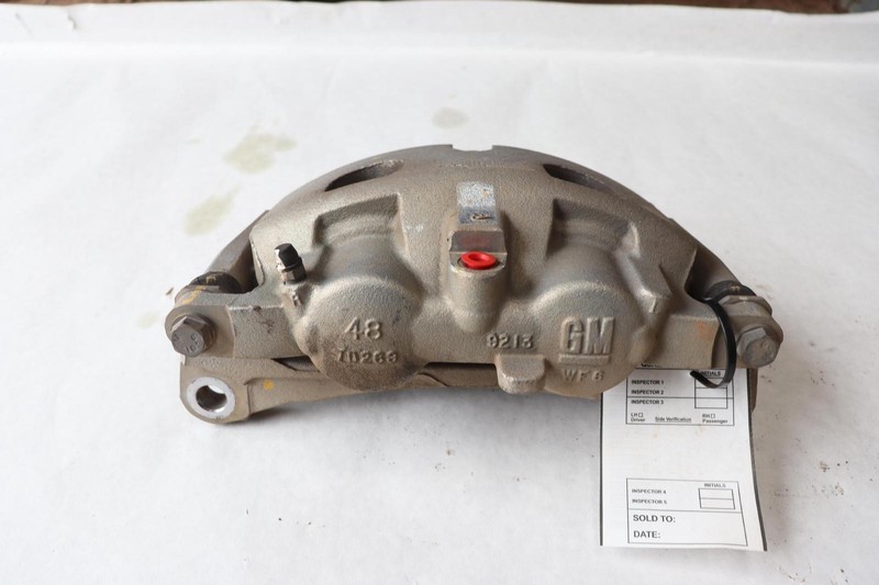 2020-2023 CHEVY SILVERADO 2500 HD REAR RIGHT SIDE BRAKE CALIPER OEM