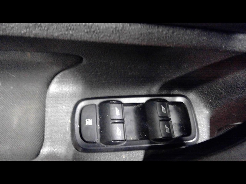 Driver Front Door Switch Driver's Window Master Fits 14-19 FIESTA 1703529
