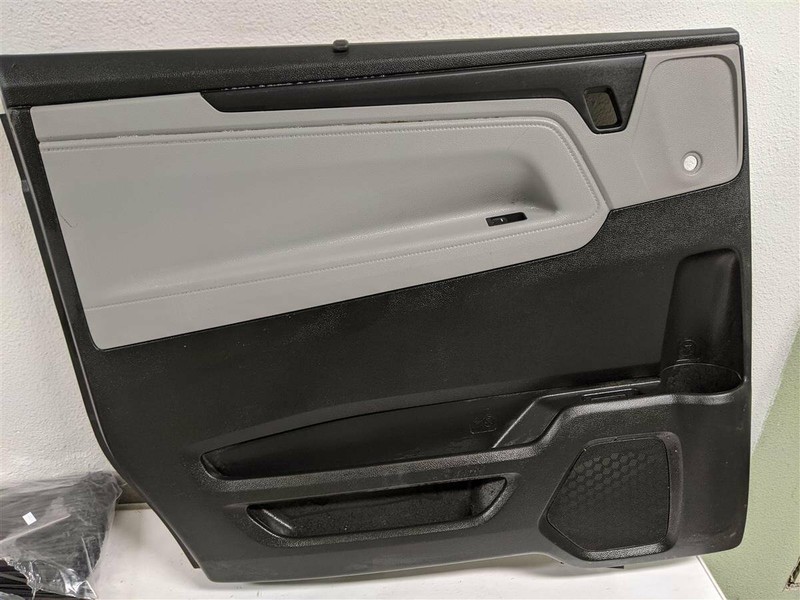 2018 2019 Honda Odyssey Rear Driver Sliding Door Panel Trim 83751-Thr-A21zc Gray