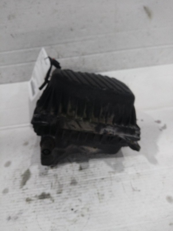 2019 GMC Terrain Air Cleaner Assembly OEM 84387752 Grey 1.6L Diesel Used