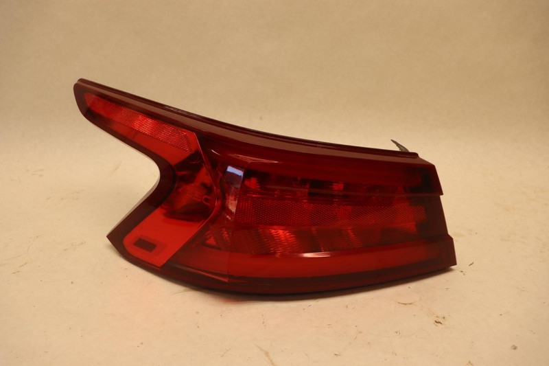2016-2018 NISSAN MAXIMA REAR LEFT DRIVER SIDE OUTER TAIL LIGHT LAMP OEM