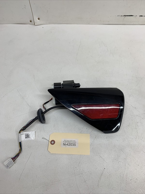 ⚡️2018-2021 TESLA 3 Y REAR CHARGE PORT DOOR LID 1099953-00-E 42035 B160