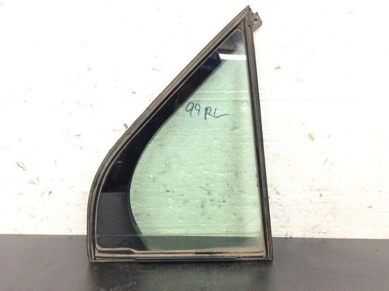 96-04 Acura RL 4Dr Right Rear Quarter Door Vent Glass Window Green Used OEM
