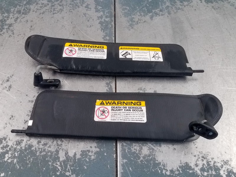 2006 Jeep Wrangler TJ Rubicon 4x4 Sun Visors #1793 M2