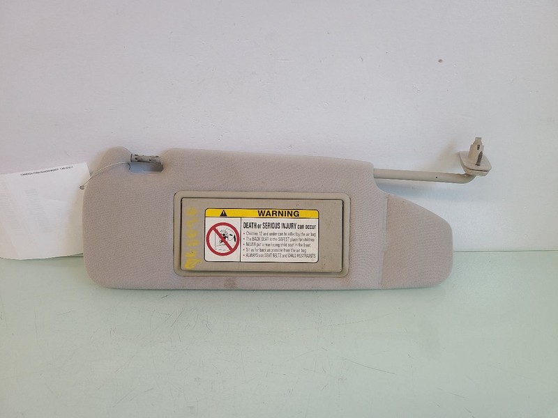 Passenger Right Sun Visor Illuminated Fits 00-06 XK8 581512