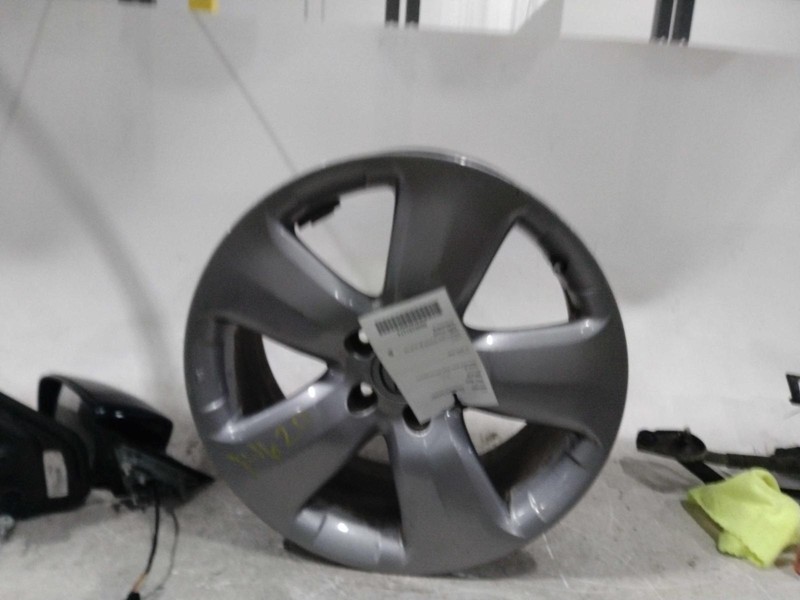 2007 Acura RDX 18x7.5 Alloy Wheel OEM 42700STKA92 - Used, Small Chips
