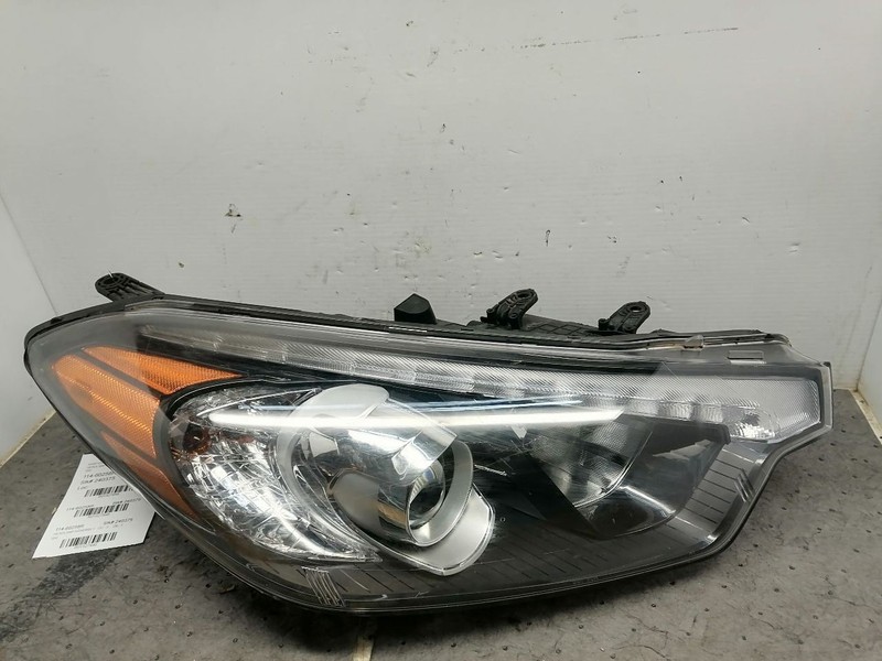 Passenger Headlight Halogen Without LED Accents Fits 14-16 FORTE 1527945