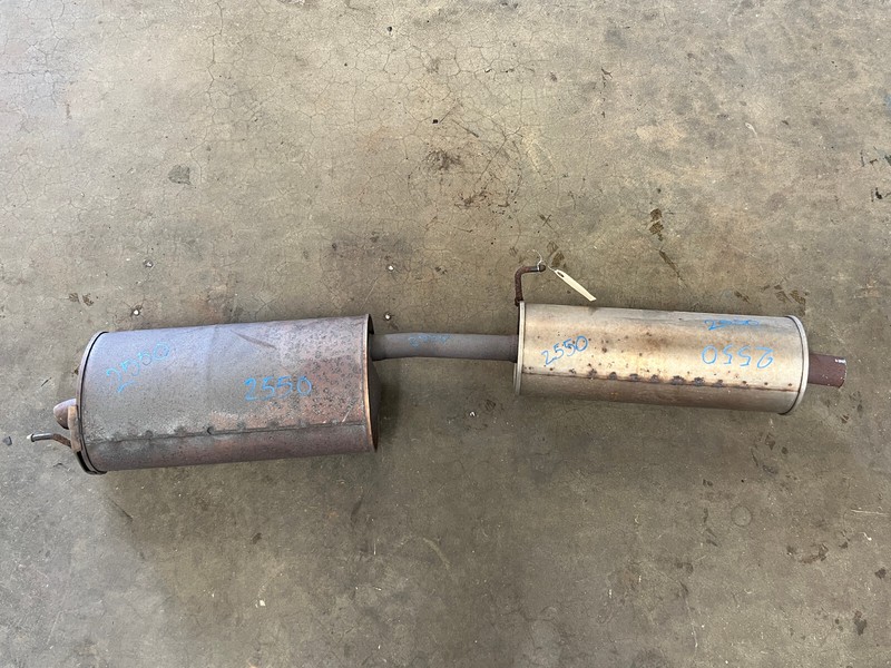 ⭐2003-2006 HONDA ELEMENT EX CENTER EXHAUST RESONATOR MUFFLER ASSY OEM LOT2550