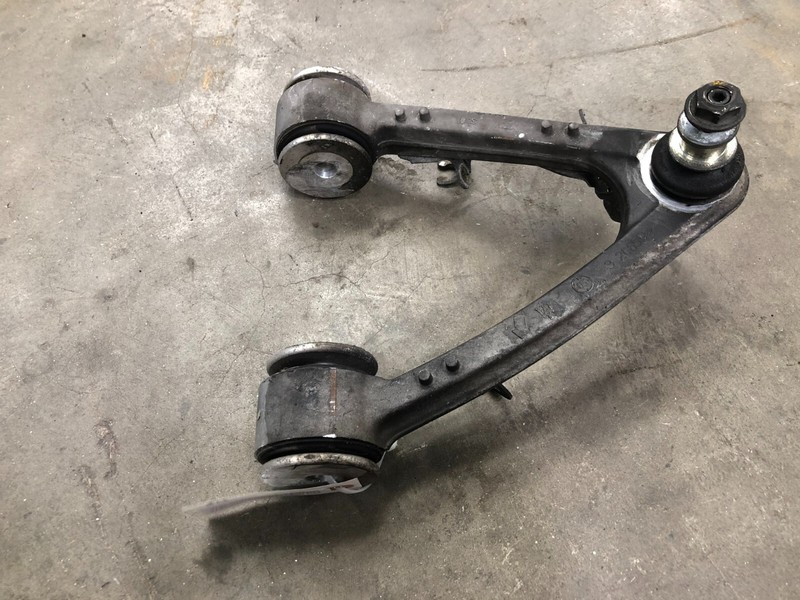 ⭐04-08 MASERATI QUATTROPORTE FRONT RIGHT PASS SIDE UPPER CONTROL ARM OEM LOT2340