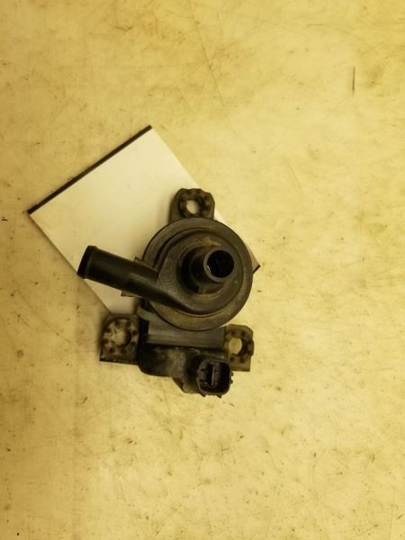 08-10 TOYOTA HIGHLANDER LIMITED 3.3L 4WD AT ENGINE COOLANT PUMP