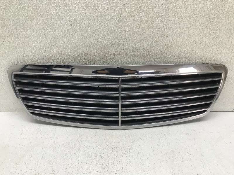 03 - 06 Mercedes W211 E500 Front Hood Radiator Grille Grill Chrome OEM