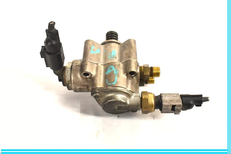 07-09 Audi A6 A8 Q7 4.2L Right Side High Pressure Fuel Pump 079127026C OEM