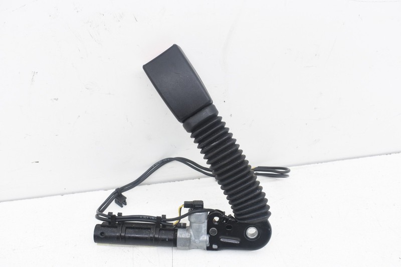 2009 Mini Cooper S R56 Front Right Passenger Seat Belt Buckle Latch OEM KW83
