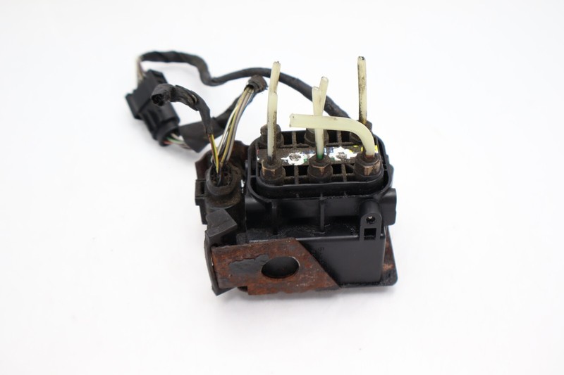 07-13 Mercedes X164 GL450 R500 S550 ML550 Air Suspension Valve Block Module Unit