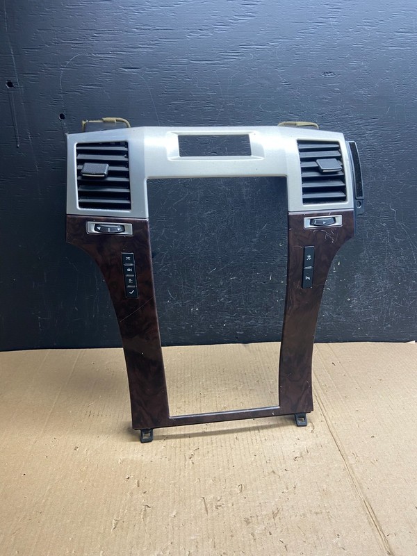 OEM 2007-2014 Cadillac Escalade Center Dash Trim Radio Bezel Vent Wood ae3865 DG