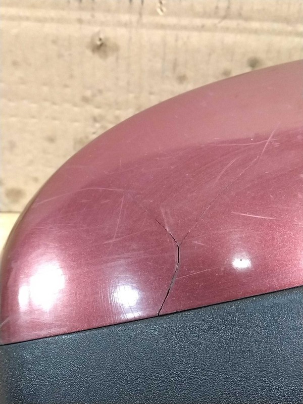 2009 Chevrolet Suburban 1500 Right Door Mirror Maroon Cracked OEM 458213