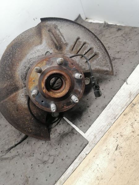 Passenger Right Front Spindle Knuckle Fits 17-18 ACADIA 864596