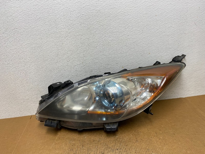 2010 - 2013 Mazda 3 Halogen Left Driver Halogen Headlight Oem AE1239 DW