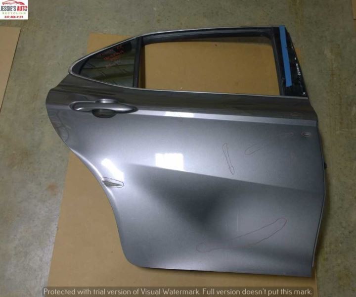 18 19 20 21 22 23 24 TOYOTA CAMRY XSE SEDAN RIGHT REAR PASSENGER DOOR BS-204