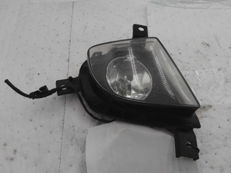 2011 BMW 328I Right Fog Light Assembly Blue OEM 606913 Used 128K Miles