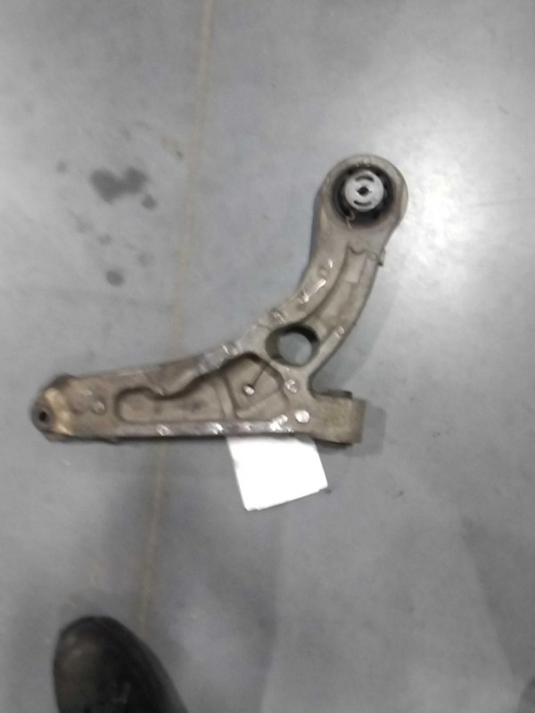 2016 Jeep Cherokee Left Front Lower Suspension Control Arm 117428 108K Miles