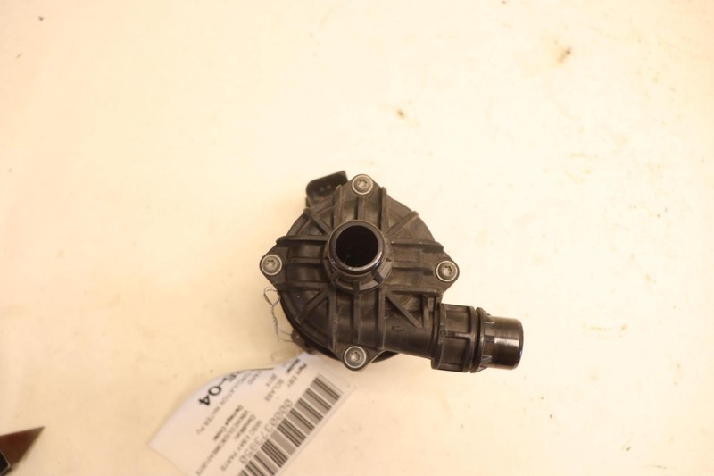 2014-2016 MERCEDES S-CLASS S550 W222 ENGINE AUXILIARY CIRCULATION WATER PUMP OEM