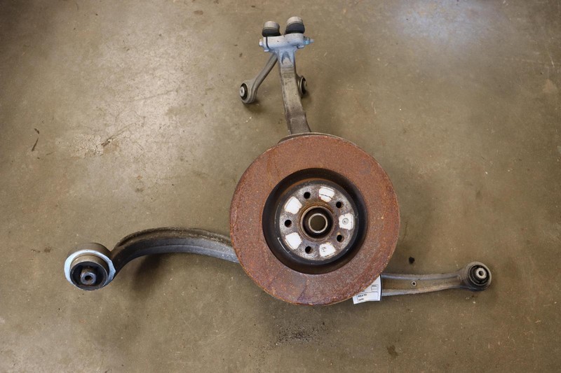 2013-2017 AUDI S5 AWD FRONT RIGHT SPINDLE KNUCKLE WHEEL HUB W/ CONTROL ARMS OEM