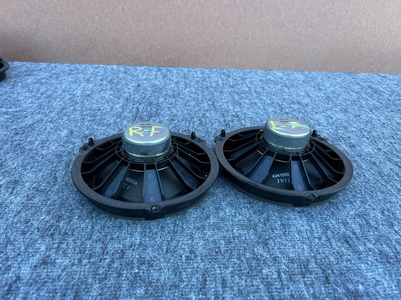 FORD MUSTANG MACH-E 2021-2026 OEM FRONT LEFT AND RIGHT DOOR SPEAKERS PAIR