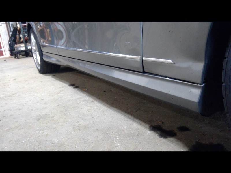 C300 Sedan 2008-2014 Right Rocker Panel Moulding 1674294